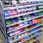 「レジ横の陳列禁止」で菓子類の消費が減少